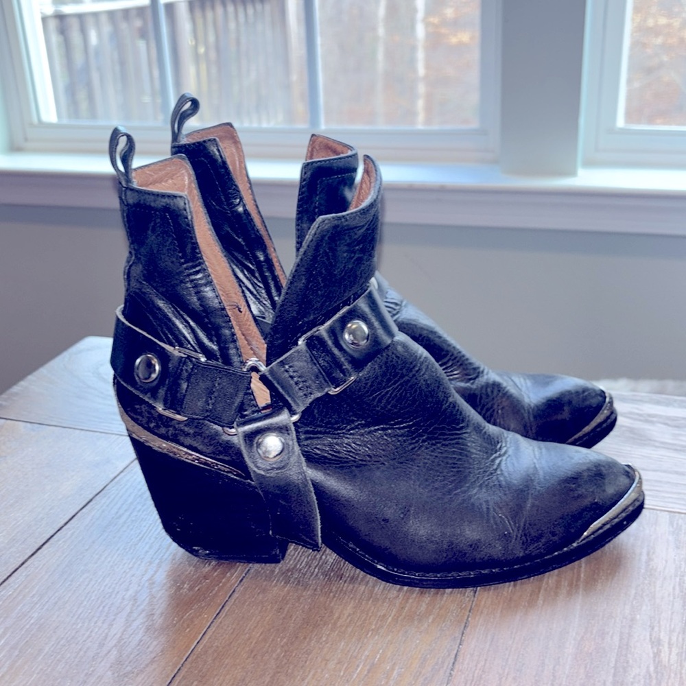 Jeffrey Campbell black orwell harness booties leather short boots moto buckle 8 - Picture 2 of 11